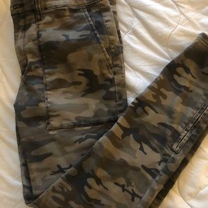 Sanctuary camo pants